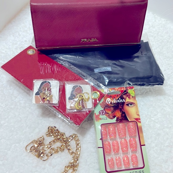 Prada Hot Pink Long Wallet Attached Card/ID Holder with Free Stuff EUC - Picture 2 of 16